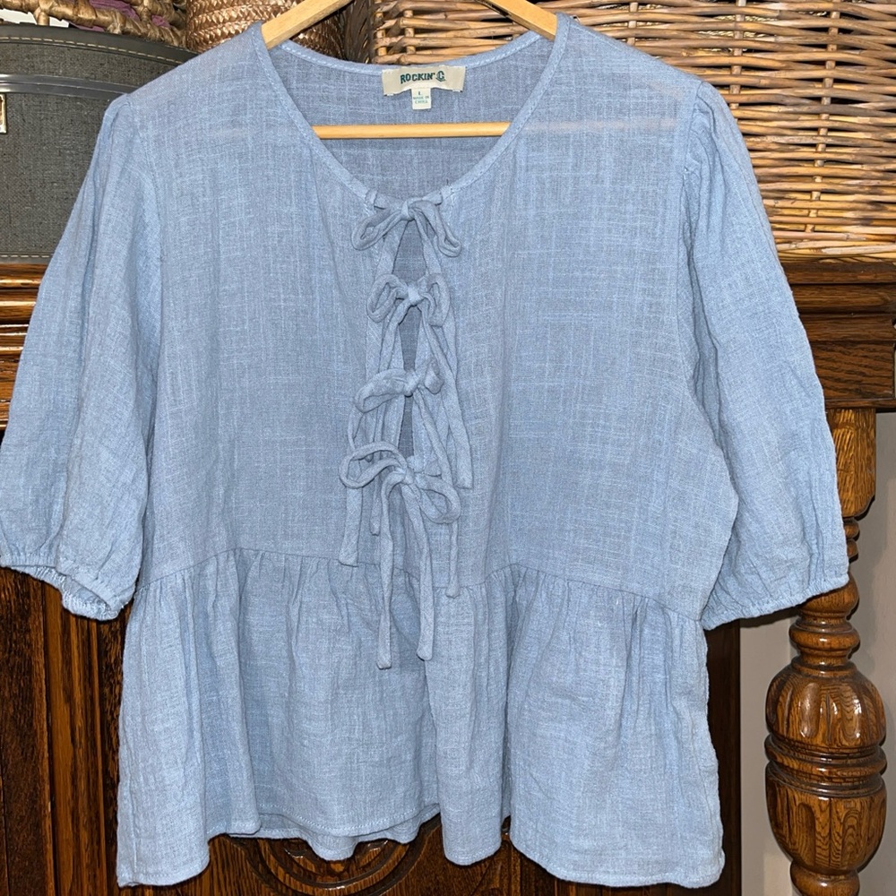 Rockin' Comfort Light Blue Tie-Front Peasant Blouse